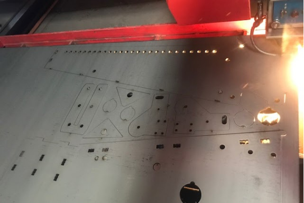 Découpage laser des pièces détachées